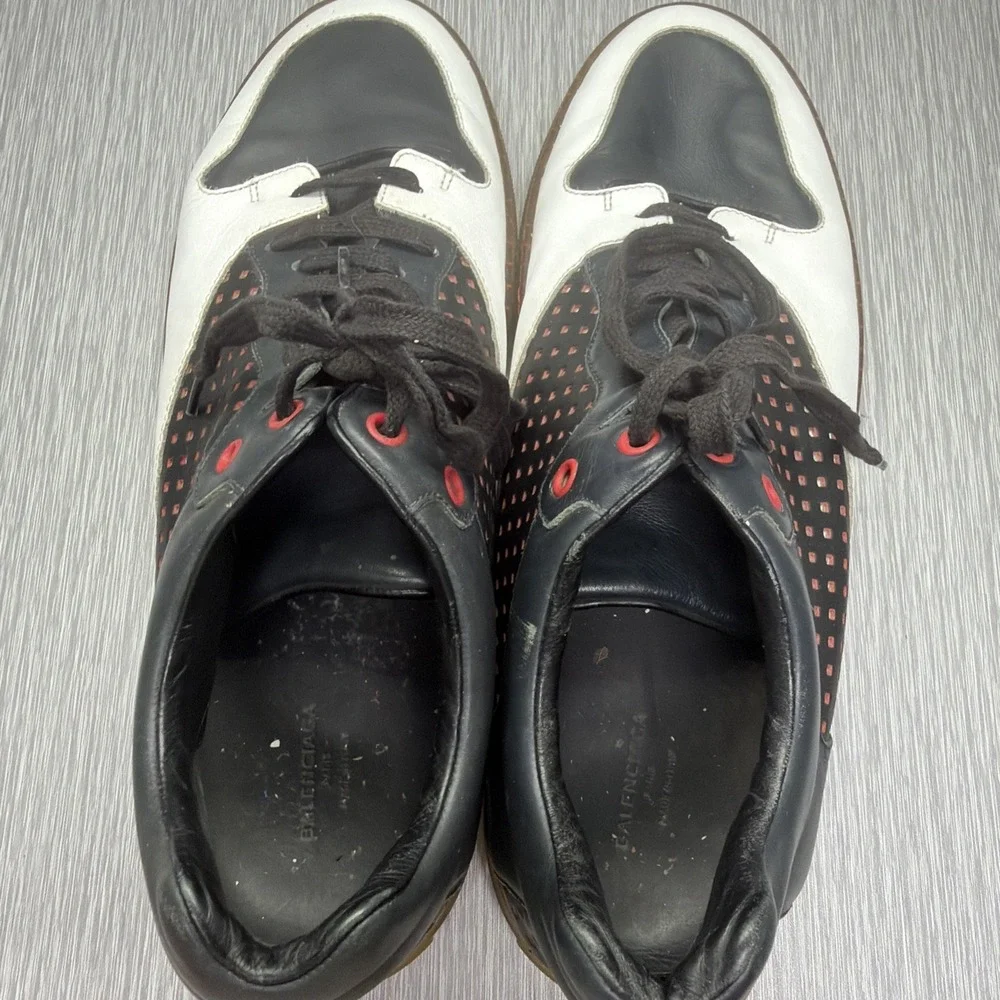 Balenciaga Arena Low Sneakers Black White Leather Mens EU 46 US‎ 13 Red Accent